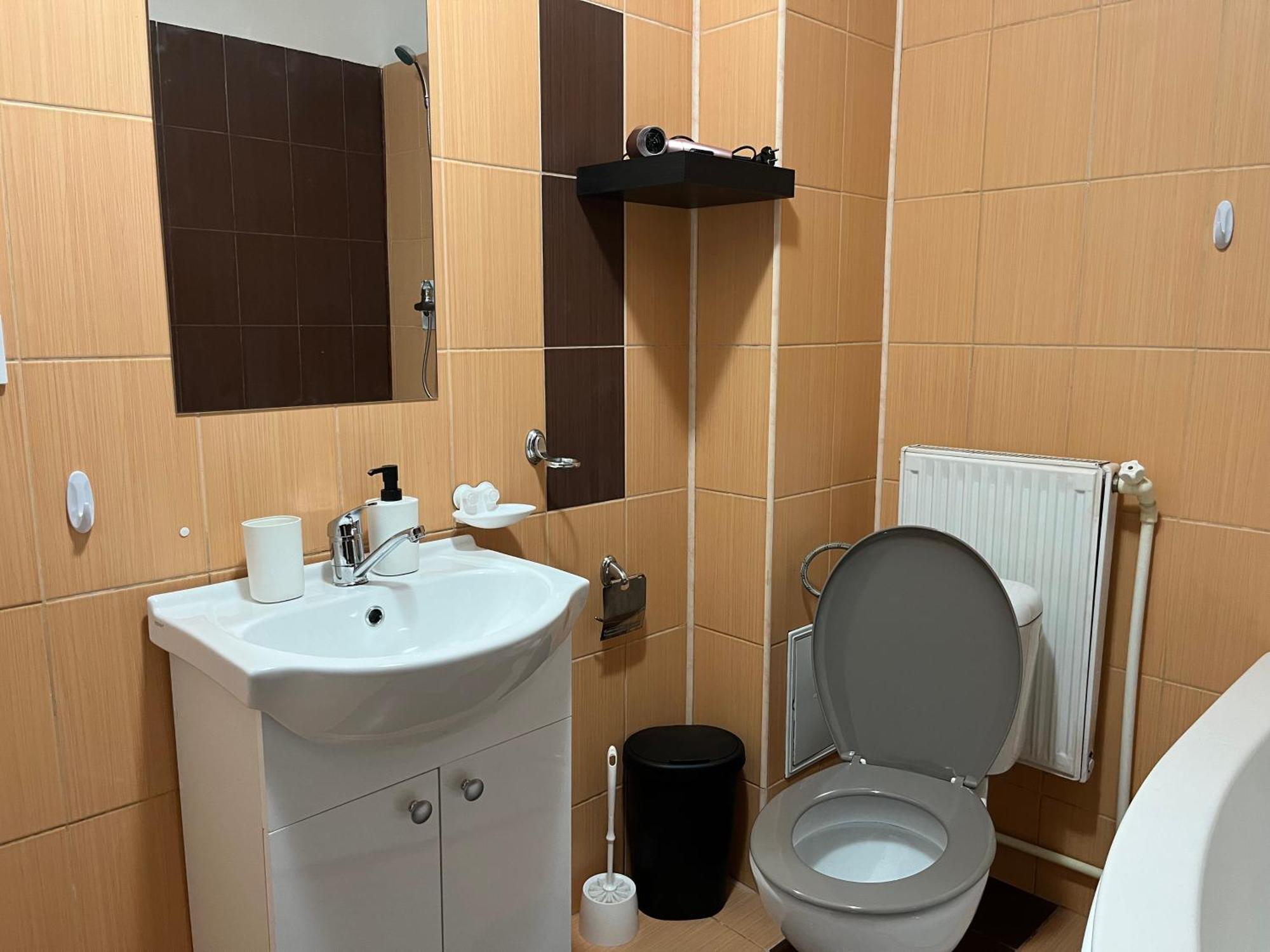 Steve Rooms Iasi Exterior photo